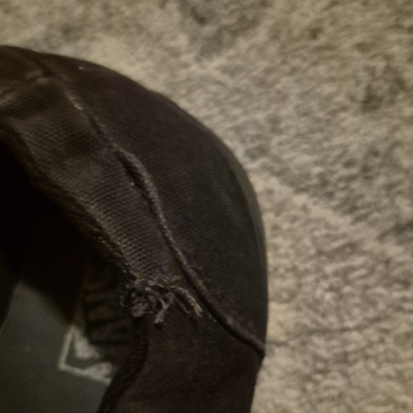 Vans Men's Classic Black Sneakers - Picture 3 of 4